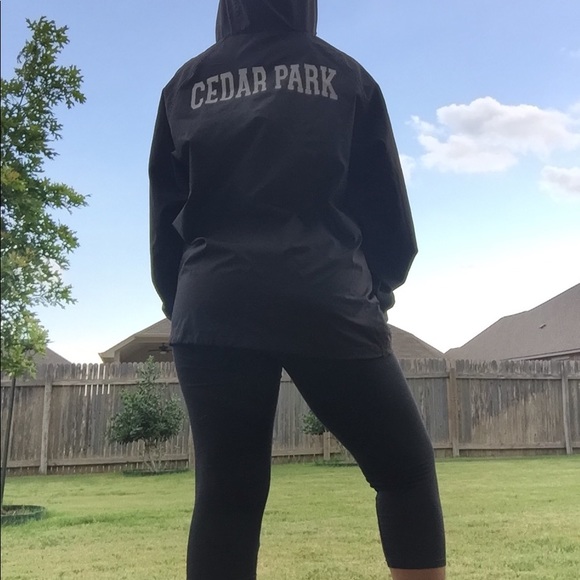 Black windbreaker - Picture 3 of 3